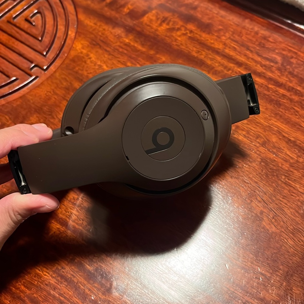 Beats Studio Pro - Deep Brown